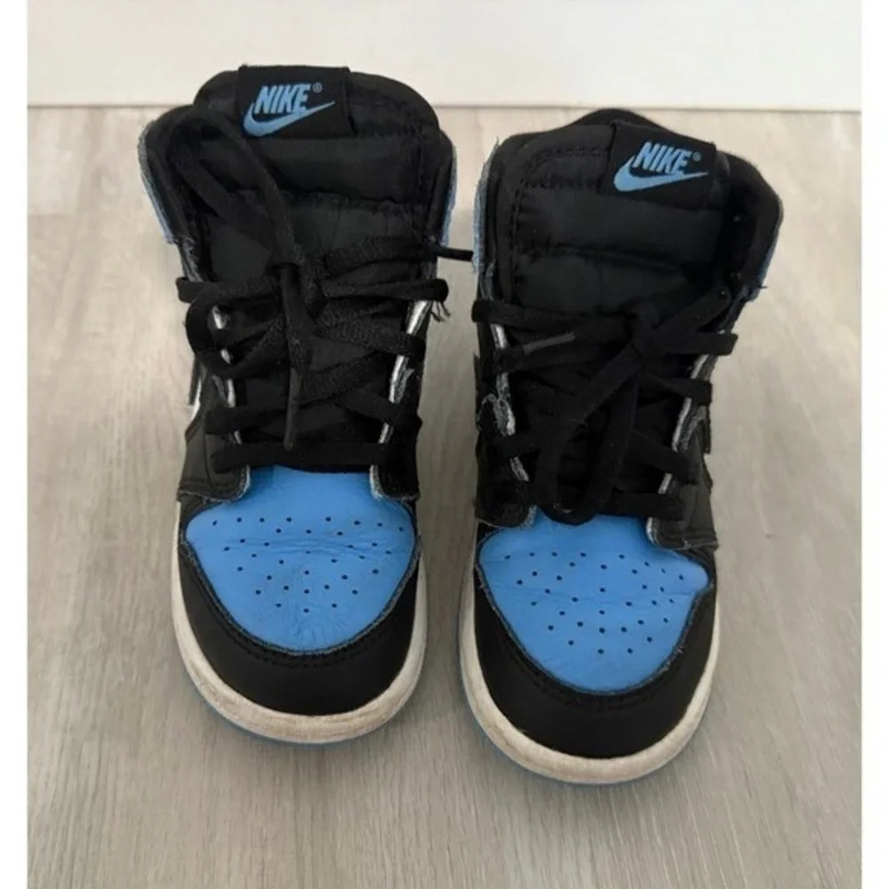 Kids Jordan 1 High OG University Blue Black White Sneakers SZ 9C